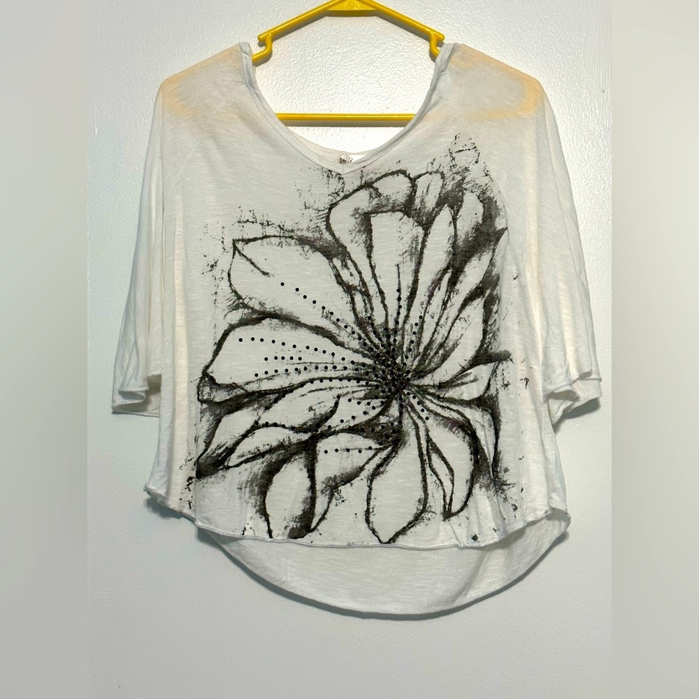 Black and white Woman blouse 🌸 Brand LAVISH